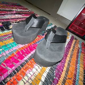 Platform flip flops/sandals